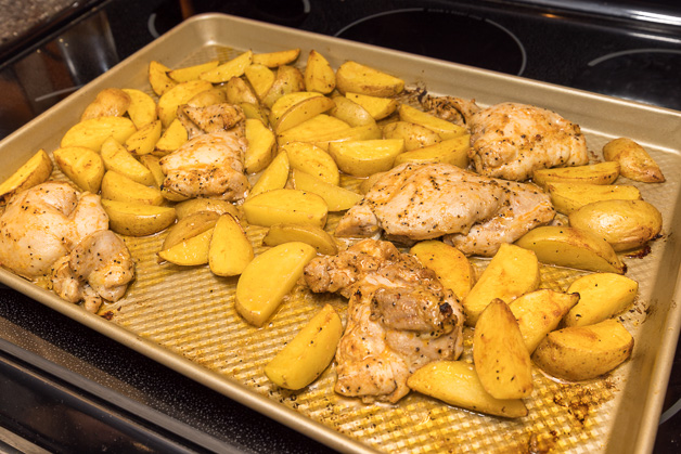 Baking Chicken and potates